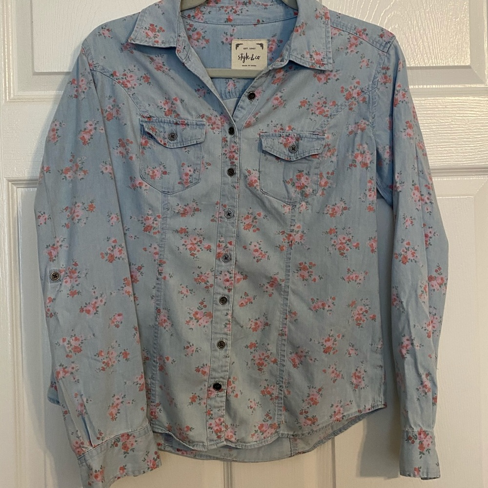 Stye&Co Floral Denim Long Sleeve Shirt Size XS